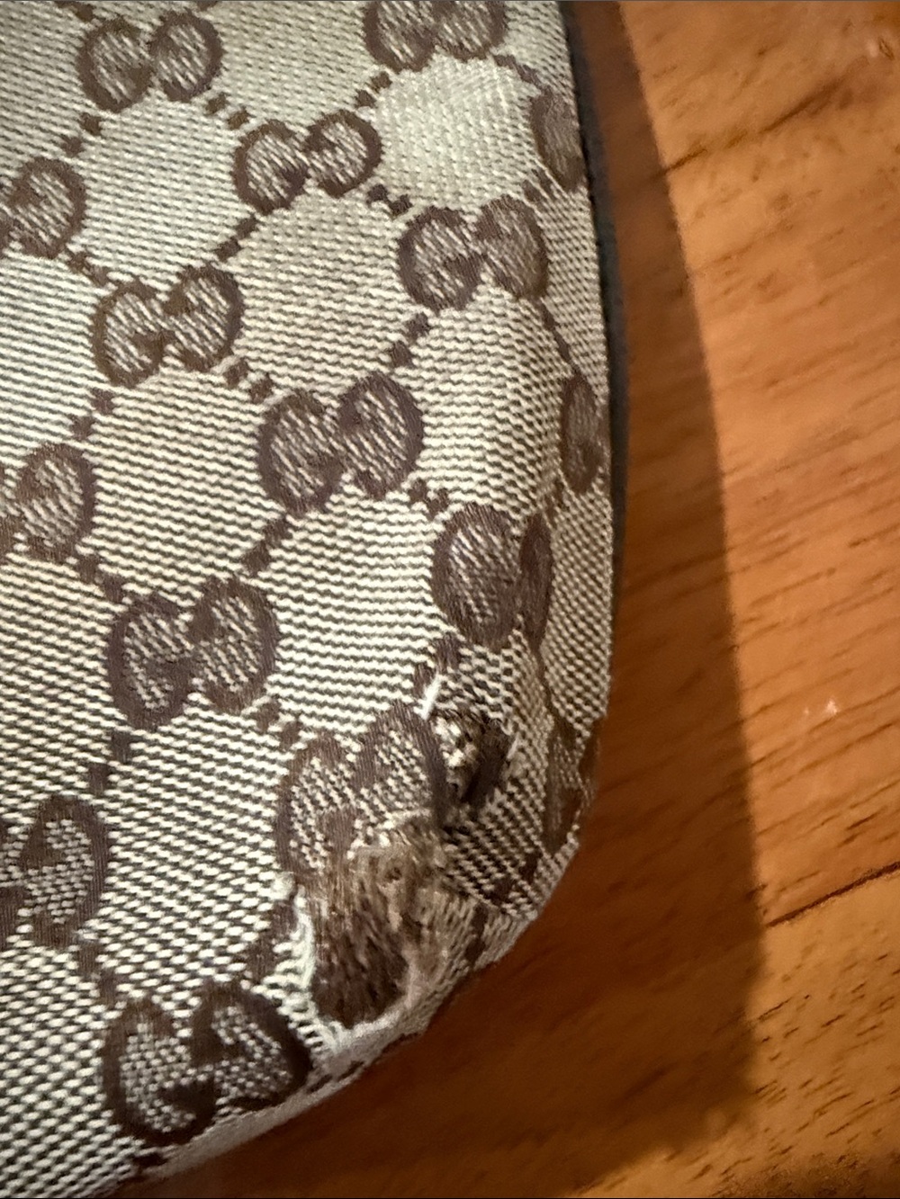 Gucci Beige/Brown GG Supreme Messenger Bag - Picture 8 of 14